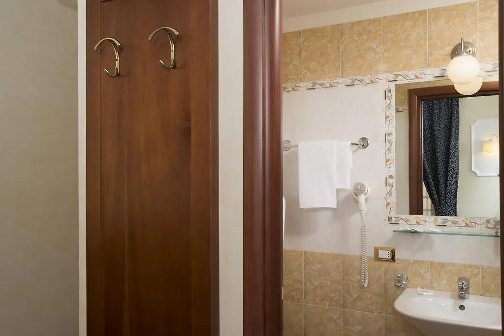 Adorasuite B&B Rome 3*,