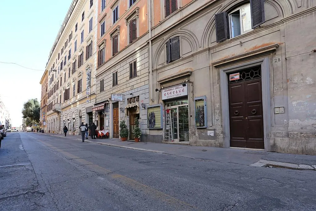 *** Bed & Breakfast Adorasuite B&B Rome Italy