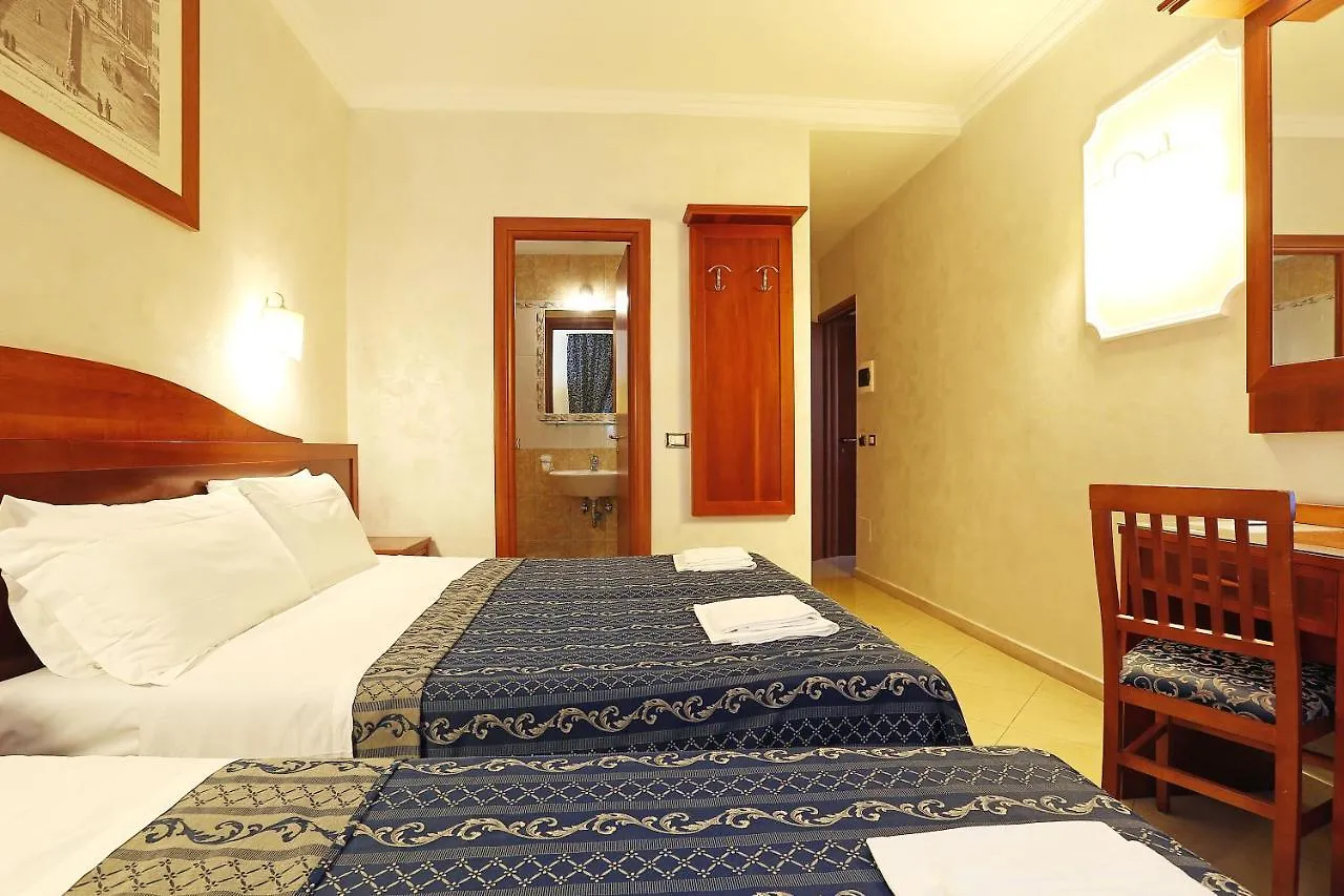 Adorasuite B&B Roma Oda ve Kahvaltı