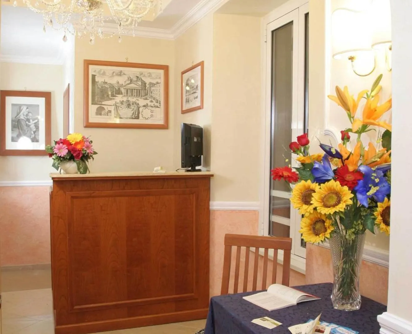 Adorasuite B&B Rome Bed & Breakfast